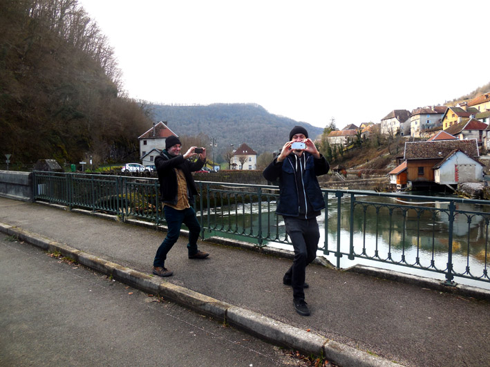 La Chèvre Sans Visage - Marc Bell et Anders Nilsen dans la Vallée de la Loue B